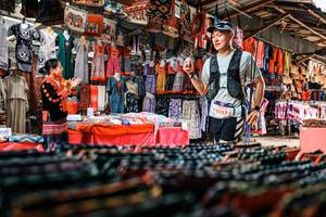 BIB: 
                            <button type="button" onclick="openModal(25581463)" class="btn btn-primary btn-sm float-right btn-popup" data-toggle="modal" data-target=".modal-high-quality">
                        <i class="fas fa-shopping-cart"></i> Add to Cart
                    </button>
                                            <button type="button" onclick="isThisMe(25581463, true)" class="btn btn-success btn-sm float-right btn-popup btn-isme hidden" data-toggle="tooltip" data-placement="bottom" title="นี่คือรูปของคุณใช่ไหม คลิกที่นี่เพื่อเอาเข้าอัลบั้ม">
                        <i class="fas fa-plus"></i> Add to album
                    </button>
                    <button type="button" onclick="isThisMe(25581463, false)" class="btn btn-warning btn-sm float-right btn-popup btn-isnotme hidden">
                        <i class="fas fa-ban"></i> Remove from album
                    </button>
